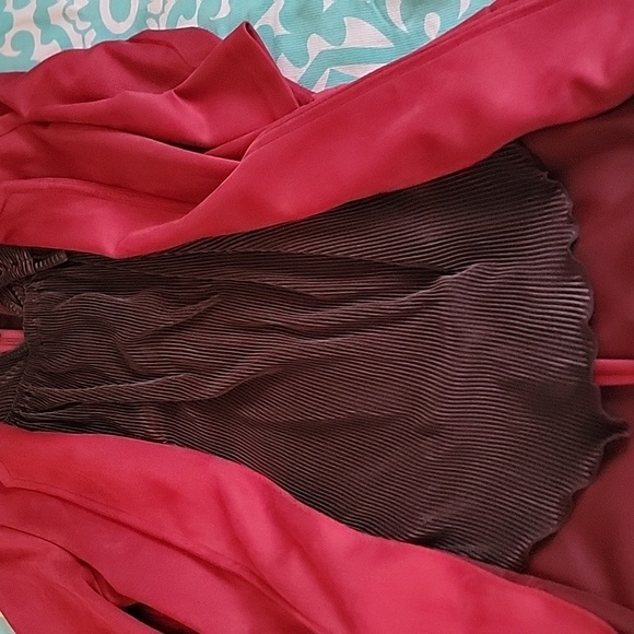 Top - Picture 3 of 3